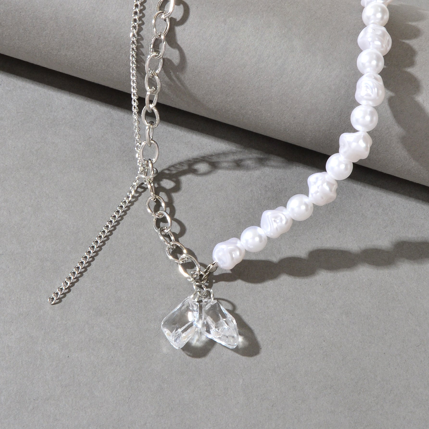 Retro Punk Chain Pearl Transparent Resin Geometric Charm Statement Necklace Gift-1